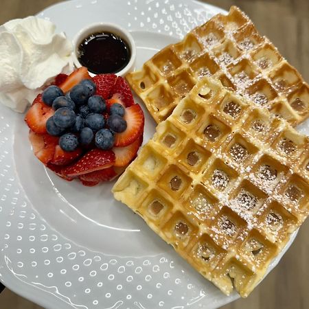 The Century House Bed And Breakfast Ottawa Bagian luar foto